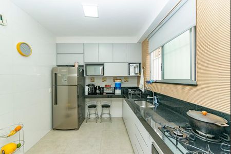 Apartamento à venda com 175m², 3 quartos e 2 vagasCozinha