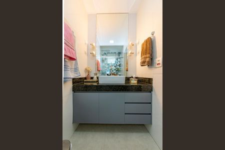 Apartamento à venda com 175m², 3 quartos e 2 vagasBanheiro da Suíte