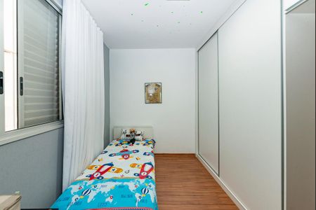 Apartamento à venda com 175m², 3 quartos e 2 vagasQuarto 2