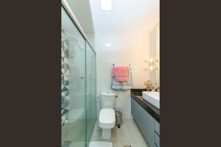 Apartamento à venda com 175m², 3 quartos e 2 vagasBanheiro da Suíte