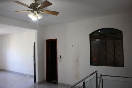 Sala de casa para alugar com 4 quartos, 460m² em Padre Eustáquio, Belo Horizonte