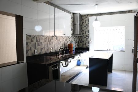 Casa para alugar com 460m², 4 quartos e 2 vagasCozinha