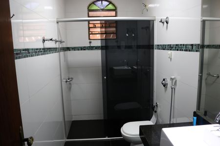 Casa para alugar com 460m², 4 quartos e 2 vagasBanheiro