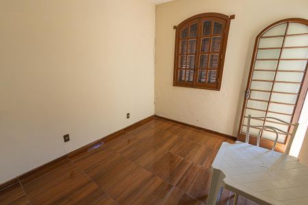 Casa para alugar com 453m², 5 quartos e 8 vagasSuite