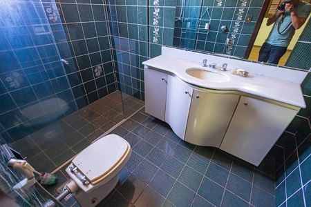 Casa para alugar com 453m², 5 quartos e 8 vagasBanheiro da Suite 2