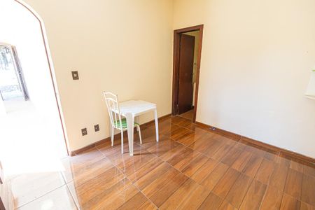 Casa para alugar com 453m², 5 quartos e 8 vagasSuite