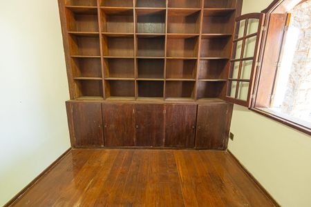 Casa para alugar com 453m², 5 quartos e 8 vagasEscritório