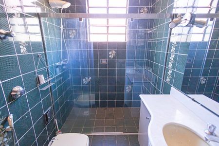 Casa para alugar com 453m², 5 quartos e 8 vagasBanheiro da Suite