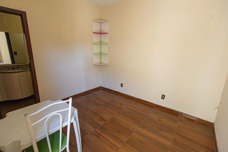 Casa para alugar com 453m², 5 quartos e 8 vagasSuite