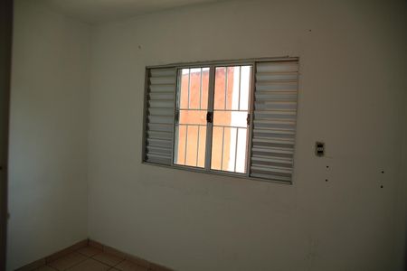 Casa à venda com 218m², 3 quartos e 1 vagaQuarto 2