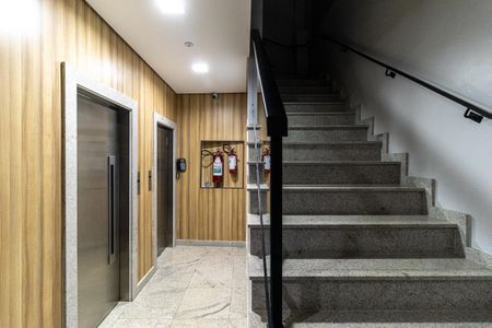 Studio para alugar com 42m², 1 quarto e sem vagaElevadores