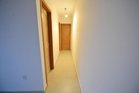 Apartamento para alugar com 48m², 2 quartos e 1 vaga Apartamento para alugar com 48m², 2 quartos e 1 vagaCorredor