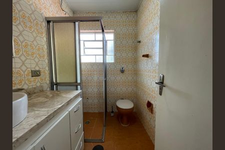 Casa à venda com 145m², 5 quartos e 2 vagasBanheiro