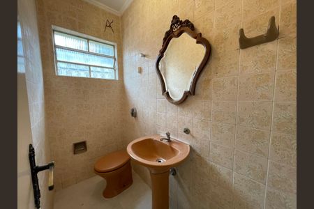 Casa à venda com 145m², 5 quartos e 2 vagasLavabo