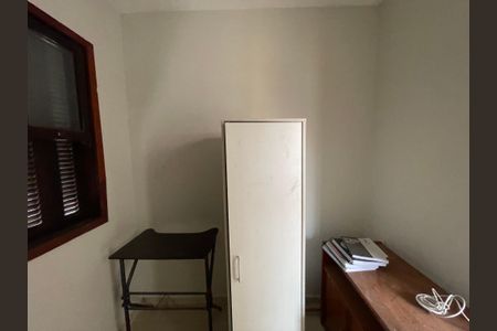 Casa à venda com 145m², 5 quartos e 2 vagasQuarto de Serviço