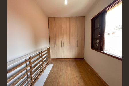 Casa à venda com 145m², 5 quartos e 2 vagasQuarto 2