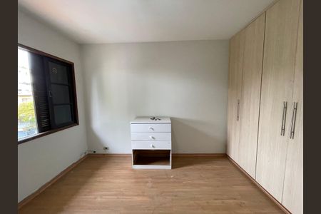 Casa à venda com 145m², 5 quartos e 2 vagasSuíte