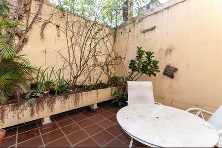 Casa à venda com 130m², 2 quartos e 1 vagaQuintal