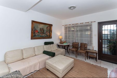 Sala de casa à venda com 2 quartos, 130m² em Vila Anglo Brasileira, São Paulo