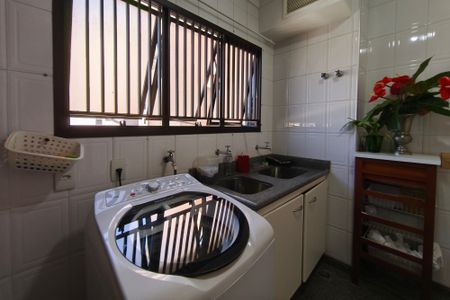 Apartamento à venda com 245m², 5 quartos e 4 vagasÁrea de Serviço