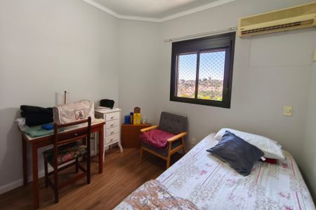 Apartamento à venda com 245m², 5 quartos e 4 vagasQuarto 1