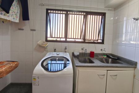 Apartamento à venda com 245m², 5 quartos e 4 vagasÁrea de Serviço