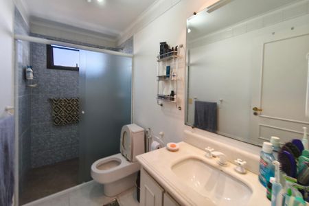 Apartamento à venda com 245m², 5 quartos e 4 vagasBanheiro Suíte