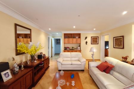 Apartamento à venda com 245m², 5 quartos e 4 vagasSala de Estar