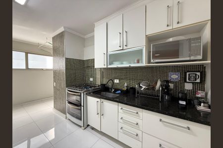 Apartamento à venda com 96m², 2 quartos e 1 vaga Apartamento à venda com 96m², 2 quartos e 1 vagaCozinha