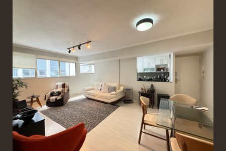 Apartamento à venda com 96m², 2 quartos e 1 vaga Apartamento à venda com 96m², 2 quartos e 1 vagaSala