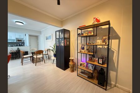 Apartamento à venda com 96m², 2 quartos e 1 vaga Apartamento à venda com 96m², 2 quartos e 1 vagaEscritório