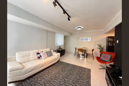 Apartamento à venda com 96m², 2 quartos e 1 vaga Apartamento à venda com 96m², 2 quartos e 1 vagaSala