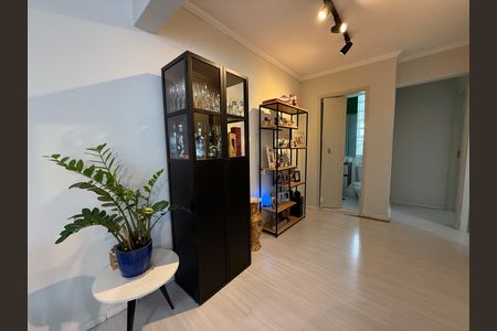 Apartamento à venda com 96m², 2 quartos e 1 vaga Apartamento à venda com 96m², 2 quartos e 1 vagaSala