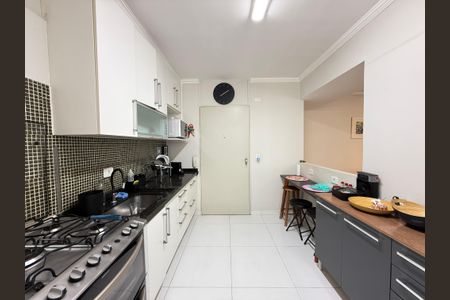 Apartamento à venda com 96m², 2 quartos e 1 vaga Apartamento à venda com 96m², 2 quartos e 1 vagaCozinha