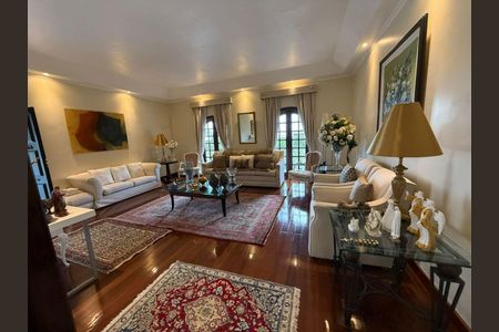 Casa à venda com 6 quartos, 620m² em Piratininga, Niterói