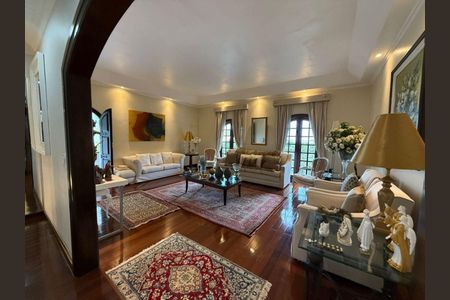 Casa à venda com 6 quartos, 620m² em Piratininga, Niterói