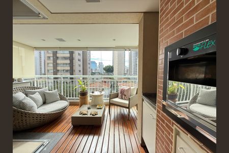 Apartamento à venda com 105m², 2 quartos e 2 vagas Apartamento à venda com 105m², 2 quartos e 2 vagasVaranda