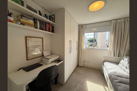 Quarto de apartamento à venda com 2 quartos, 105m² em Vila Olímpia, São Paulo
