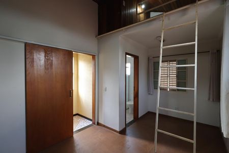 Casa para alugar com 450m², 4 quartos e 4 vagas Casa para alugar com 450m², 4 quartos e 4 vagasSuíte 2