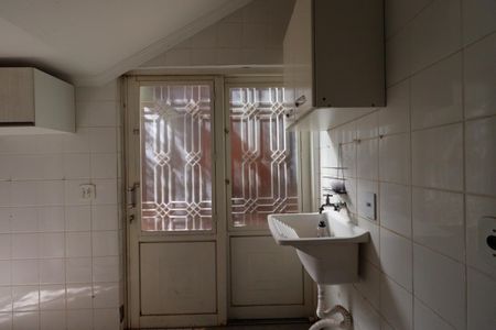 Casa para alugar com 450m², 4 quartos e 4 vagas Casa para alugar com 450m², 4 quartos e 4 vagasÁrea de Serviço