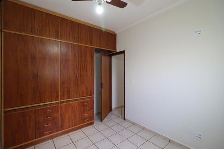 Casa para alugar com 450m², 4 quartos e 4 vagas Casa para alugar com 450m², 4 quartos e 4 vagasQuarto 2