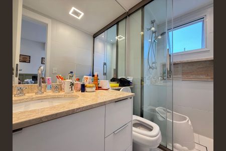 Apartamento à venda com 213m², 3 quartos e 4 vagasBanheiro