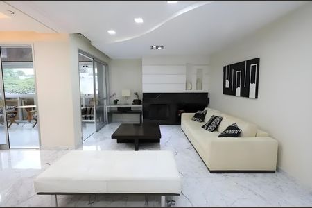 Apartamento à venda com 340m², 3 quartos e 5 vagasSala