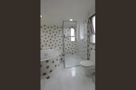Apartamento à venda com 340m², 3 quartos e 5 vagasBanheiro