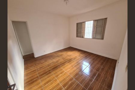 Casa à venda com 5 quartos, 230m² em Vila Cordeiro, São Paulo