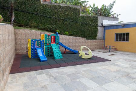 Apartamento para alugar com 70m², 2 quartos e 1 vagaÁrea comum - Playground