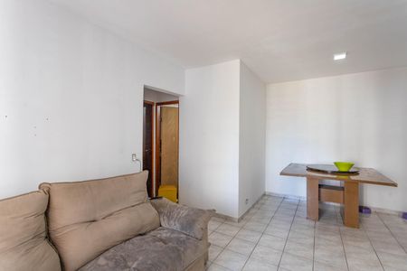 Apartamento para alugar com 70m², 2 quartos e 1 vagaSala