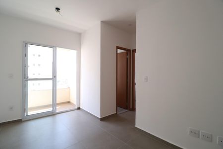 Sala de apartamento para alugar com 2 quartos, 44m² em Morada da Colina, Uberlândia