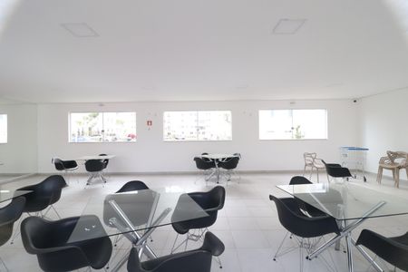 Apartamento para alugar com 44m², 2 quartos e 1 vagaÁrea comum - Salão de festas