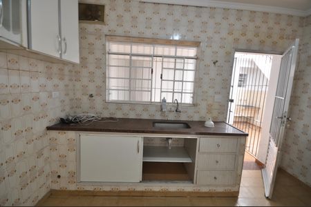 Casa para alugar com 200m², 3 quartos e 2 vagasCozinha